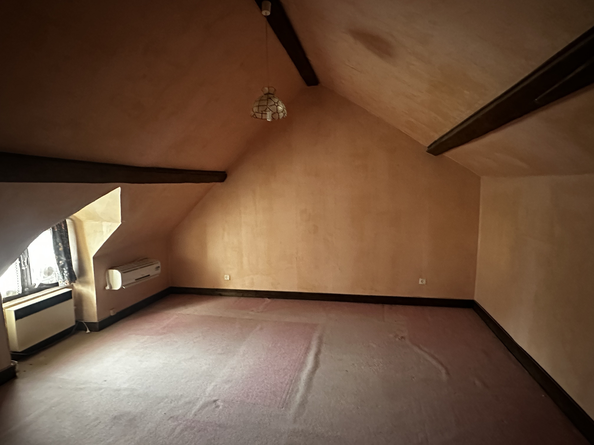 Maison 2 pièces 156 m² · à Garchizy · 156 m² · 66 000 €